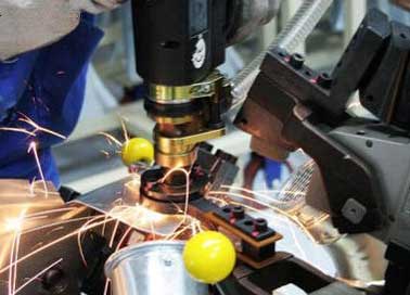 激光防護問題在國外是如何對待的？